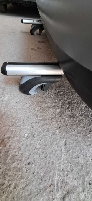 Багажник за таван