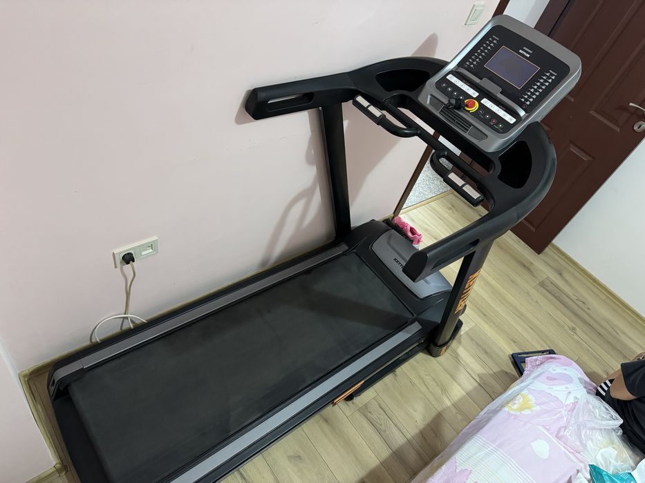 Бягаща пътека KETTLER BERLIN S2