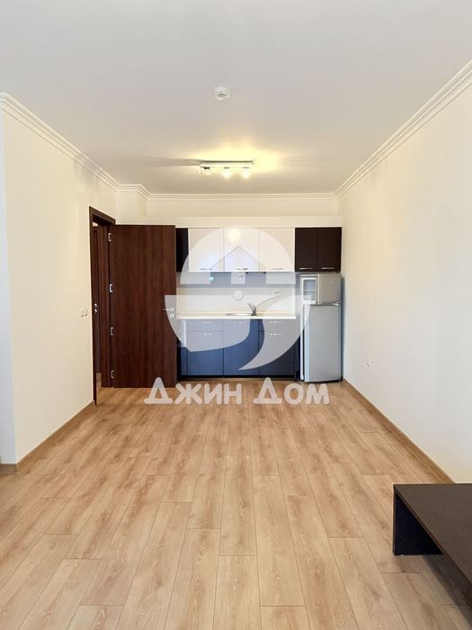 Продава се Двустаен апартамент в Свети Влас - 63 кв.м за 1093 €/кв.м - Снимка #2