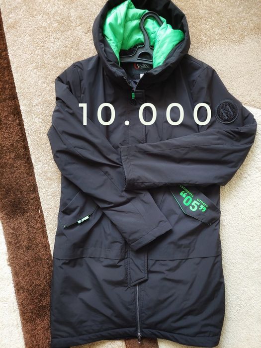 Продам куртки.  Зима и осень