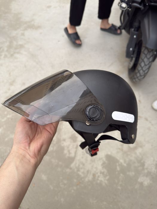 Шлем для мопеда