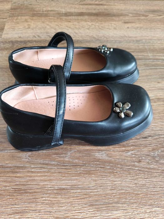 Туфли для девочки