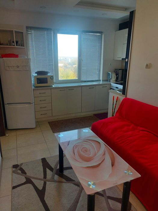 Дава се под наем Тристаен апартамент в Плевен, Дружба 3 - 110 кв.м за 459 € - Снимка #12