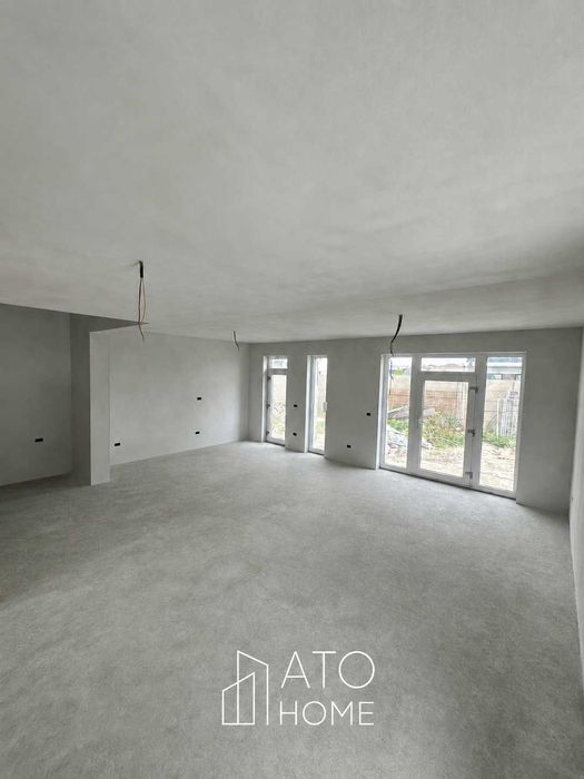 Dezvoltator | Duplex separat prin camera tehnica | Cartier Europa
