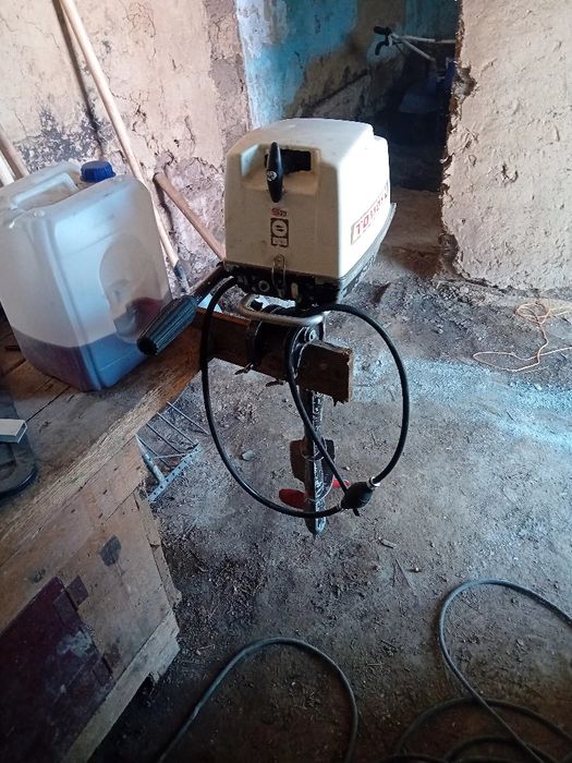 Motor barca tomos 4  4cp