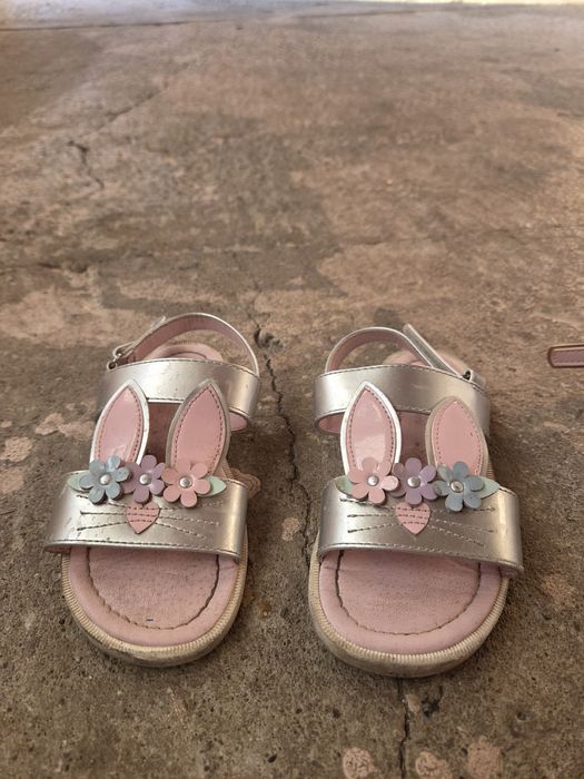 Sandale nr 27 matalan