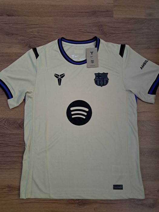 Фланелка Barcelona размер S, M и L