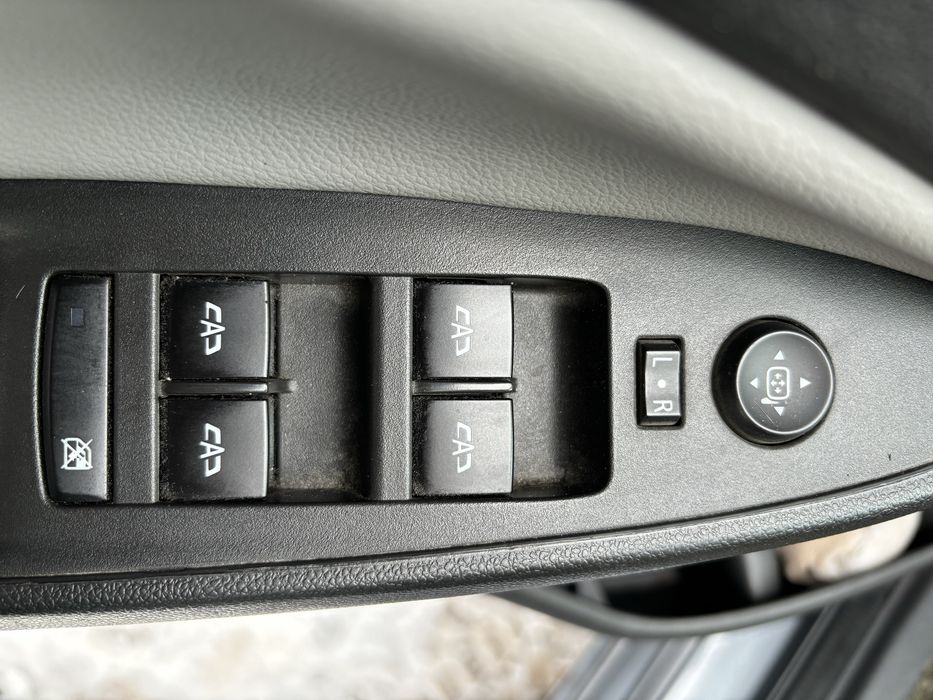 Chevrole onix продам