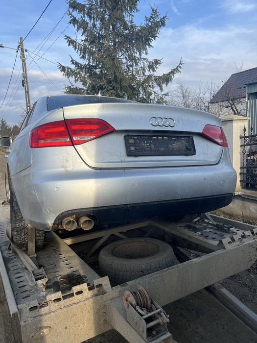 Dezmembrez Audi a4 b8 2.0 CAGA
