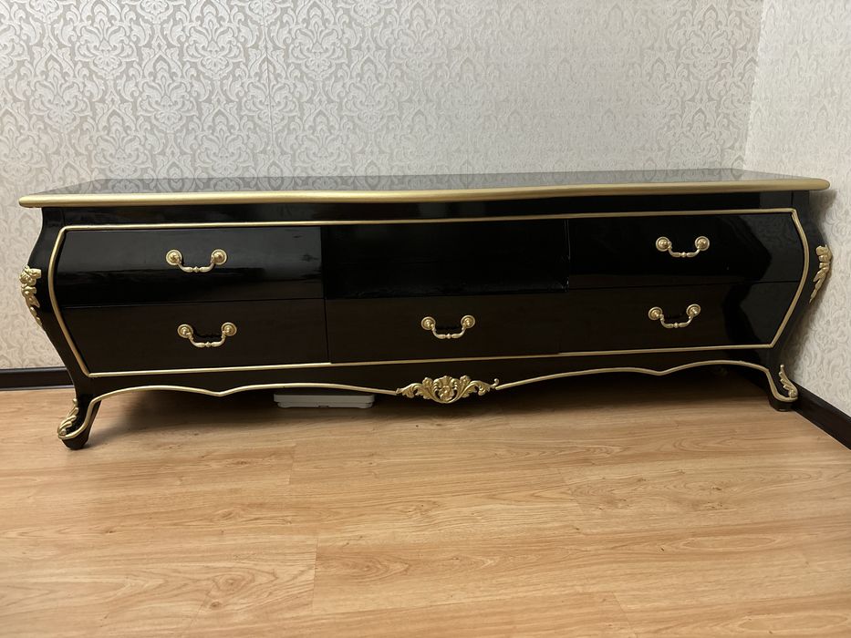 Продается мебель под телевизор