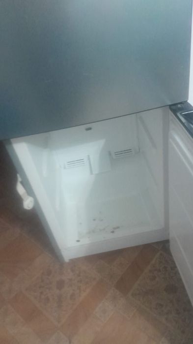 Холодильник indesit