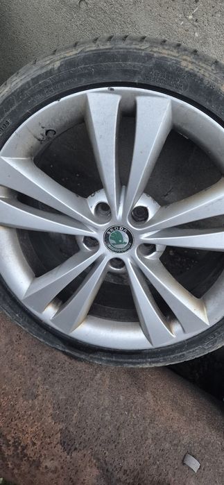 Vând jante și roți