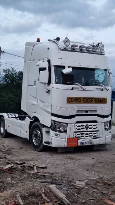 Cap tractor Renault T520 High