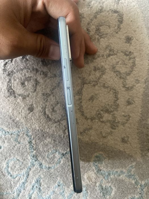 Продам Vivo Y21