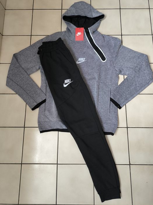 Тийнейджърски екип от полиамид S,M и L размер