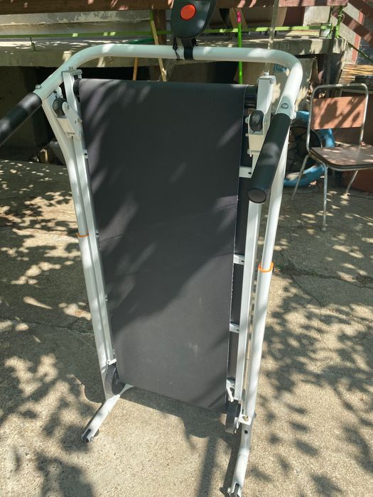 Мини бягаща пътека