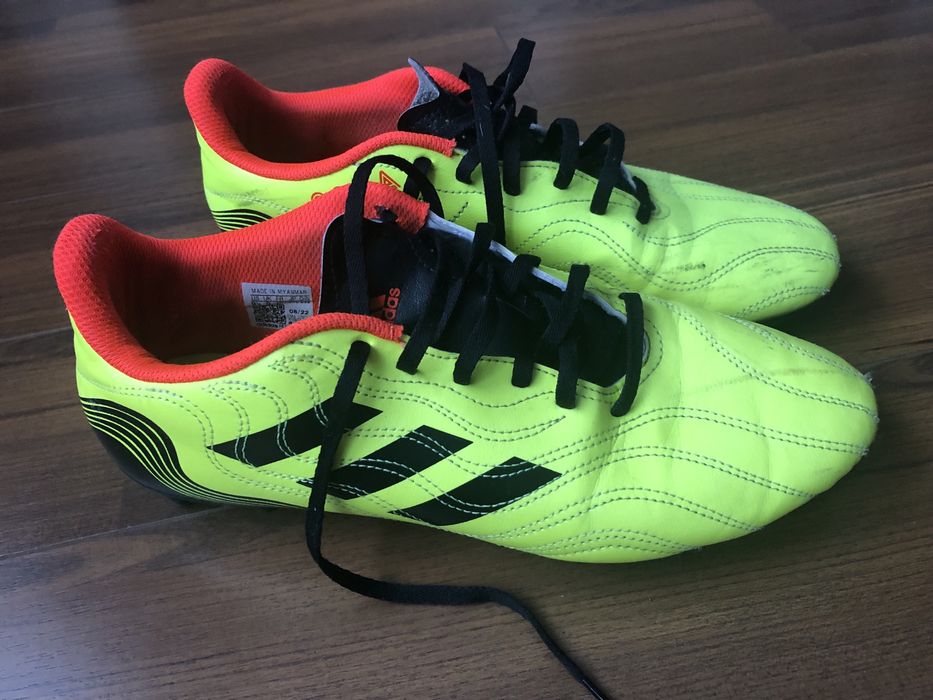 Ghete de fotbal Adidas marimea 43,5 !