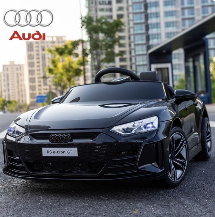 Акумулаторен джип Audi RS E-Tron GT 4X4 Licensed с меки гуми и кожена седалка 12V