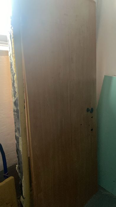 Дверь входной металически