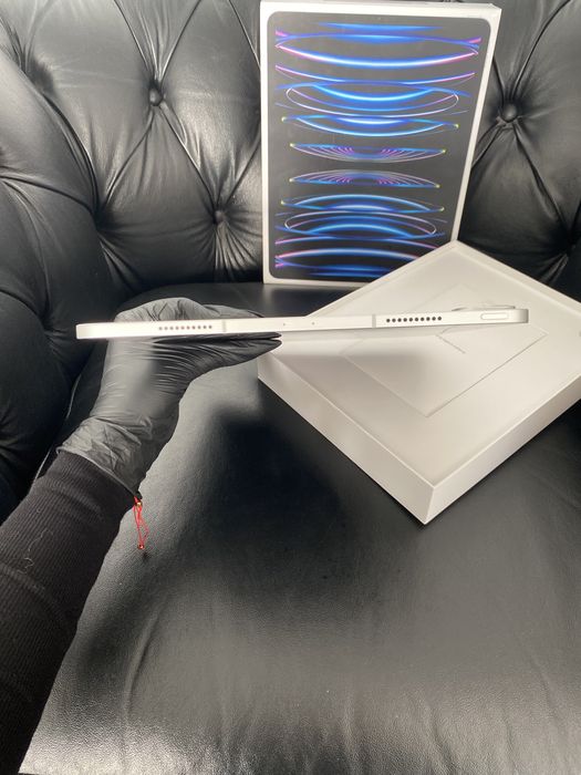 iPad Pro 12.9-Inch / 128 GB / Silver