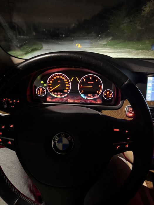 BMW Seria 5 F10 520d Carplay 3 butoane