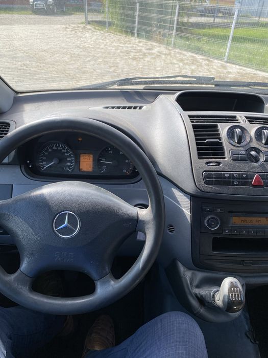 Mercedez - vito 8/1 locuri adus recent