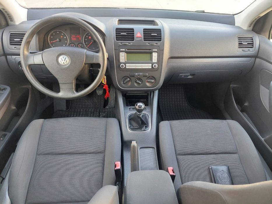 Vw Golf 5- an 2007, 1.4 MPI ( Benzina ) CLIMA 150000 km