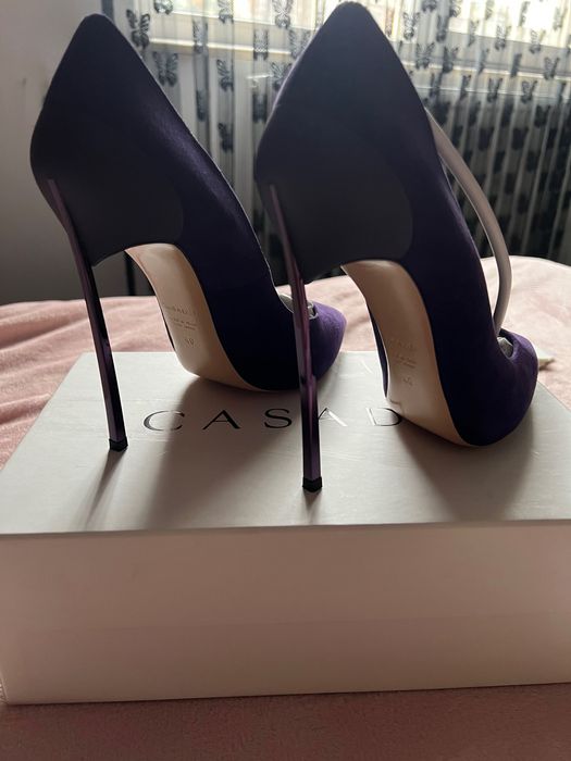Pantofi CASADEI din piele, nepurtati.