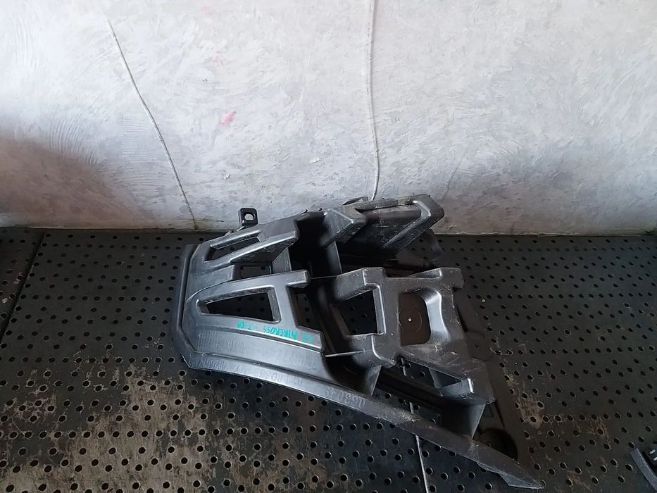 Suport stanga bara spate citroen c5 aircross 9826677480