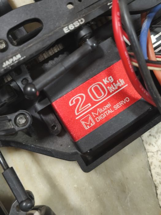 HB Racing Cyclone S RTR rc количка 1:10 радиоуправляена