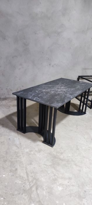 Журнальный столик в стиле лофт