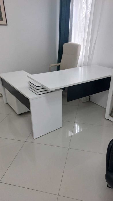 Birou alb de colt cu comoda 3 sertare