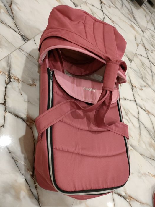 Каляска б/у отличное качество