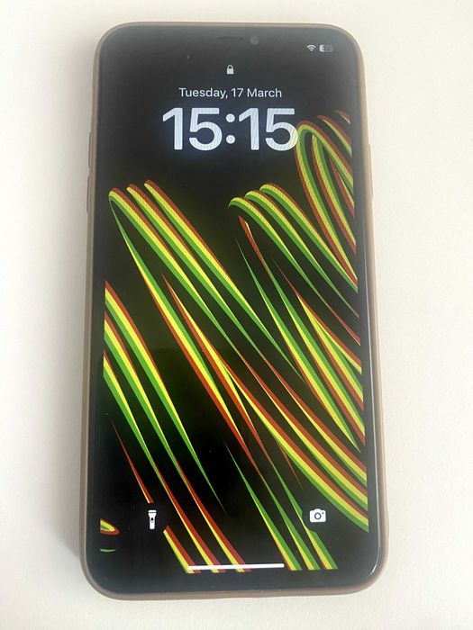 Iphone 11 pro max Space Grey 64 GB cu 7 huse
