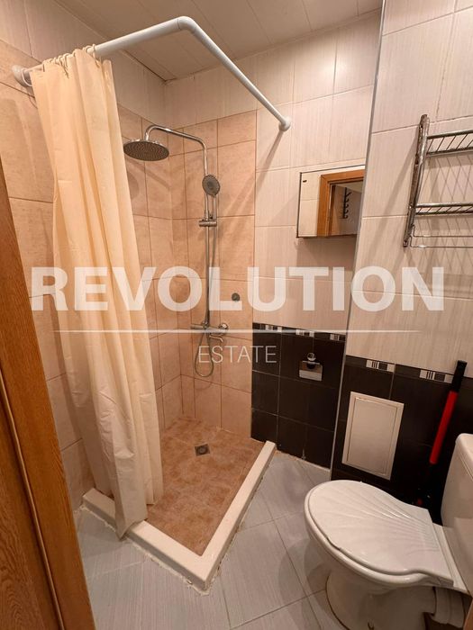 Тристаен апартамент  в гр.Варна, Базар Левски!