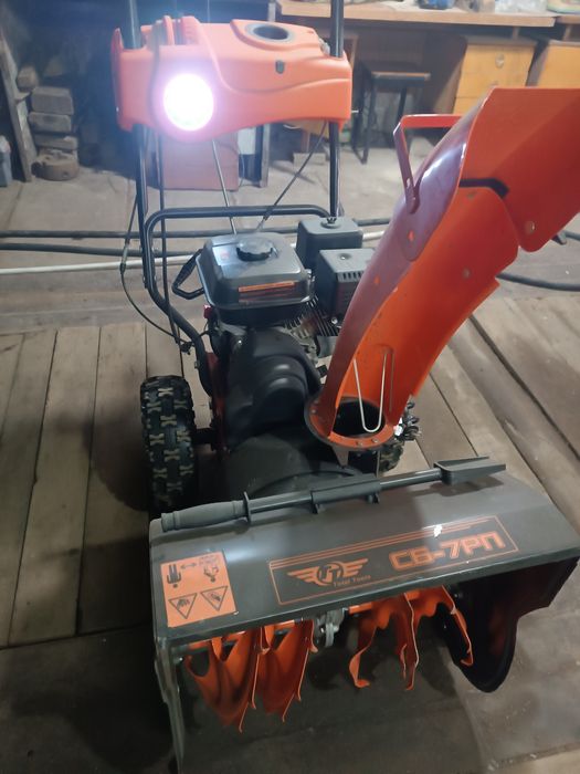 Снегоочиститель  ПРОДАМ