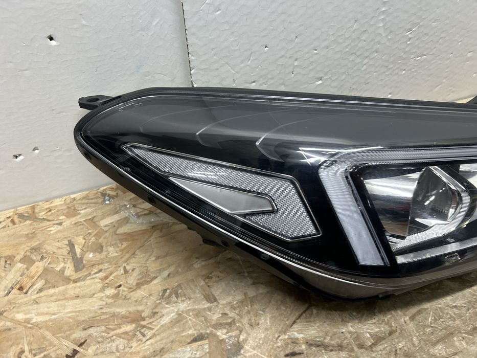 Far faruri Hyundai Tucson facelift 2018-2021 dreapta