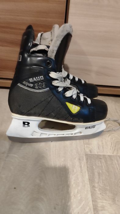 Продам коньки Baud
