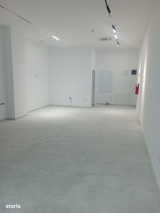 Spațiu comercial de închiriat| 48 mp| parter|800E |