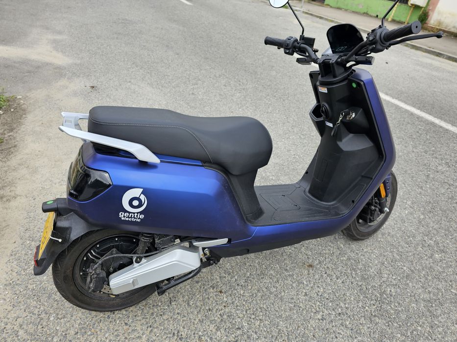 Scuter electric Gentle Electric LX 05 2023