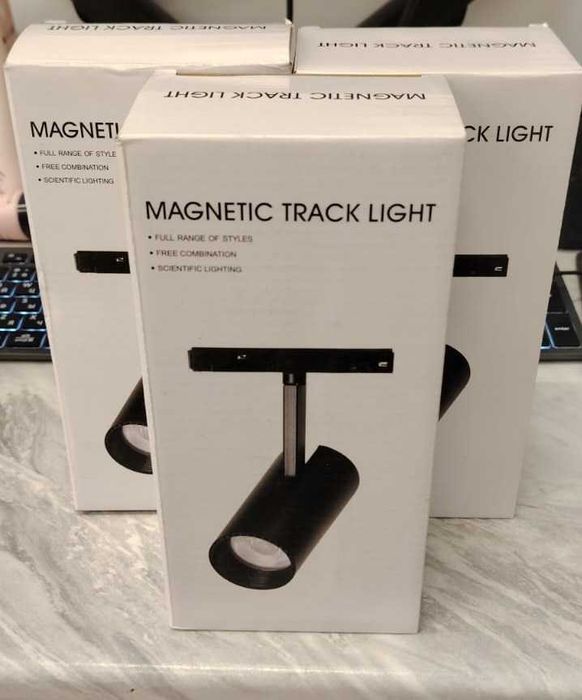 Продам светильник для магнитного трека