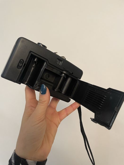 Лентов фотоапарат FIRST Austria