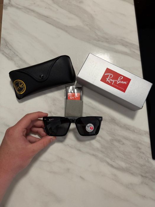 Ochelari de soare Ray-Ban Scuderia Ferrari RB8343 Carbon Red Polarized – NOI