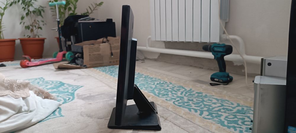 Продаётся монитор LG