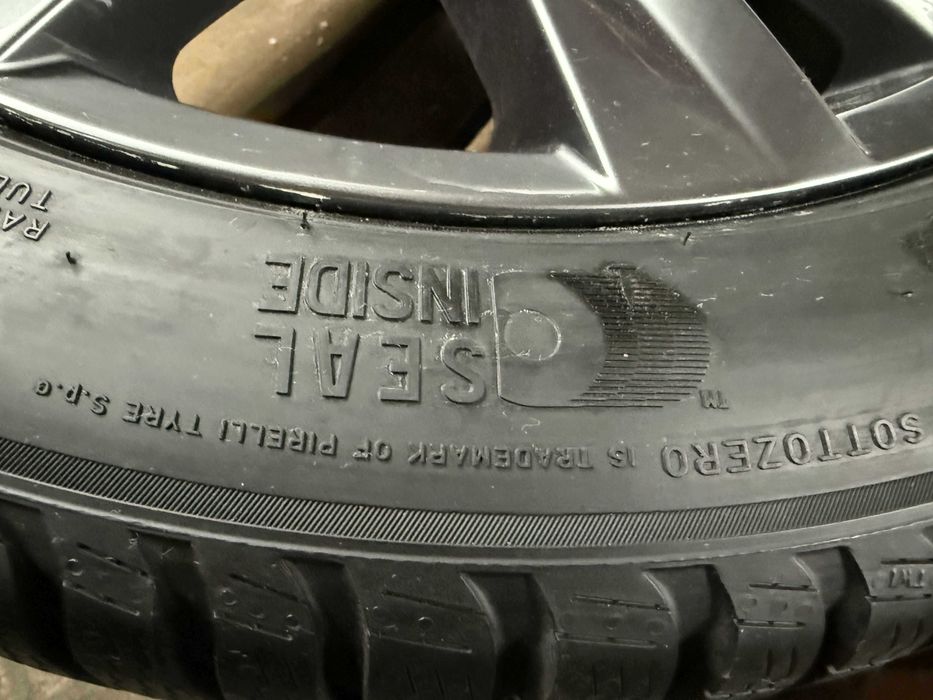 2x Anvelope noi de Iarna 245/45 r18 seal - Pirelli Sottozero 3 Winter