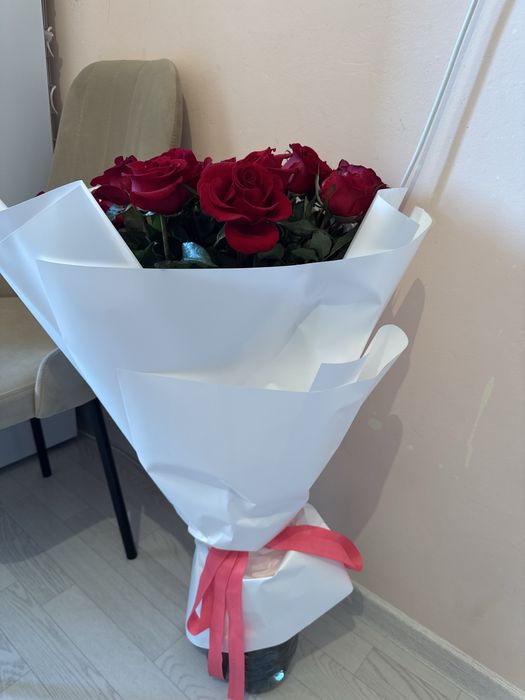 Свежие розы 31шт