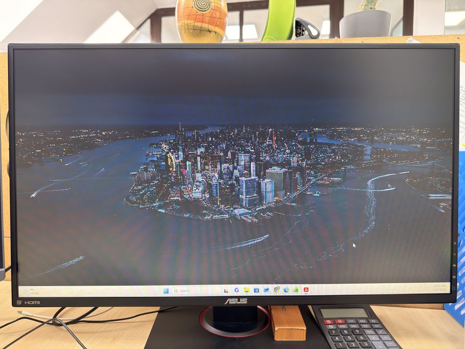 Vand monitor 27 inch, Asus VG278QF