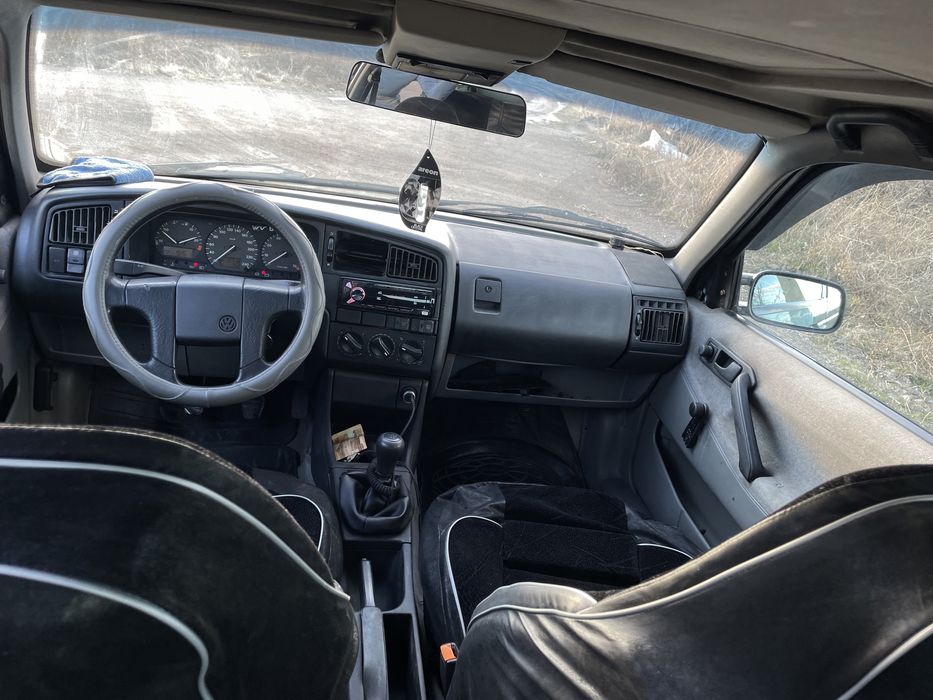 Пассат 1.8 моно , 1991 год