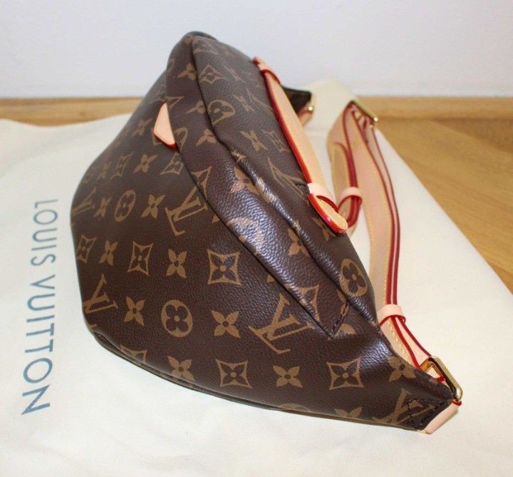 Borseta unisex Louis Vuitton, super calitate, France, saculet, etichetă