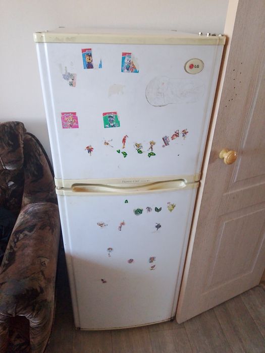 Холодильник марки LG
